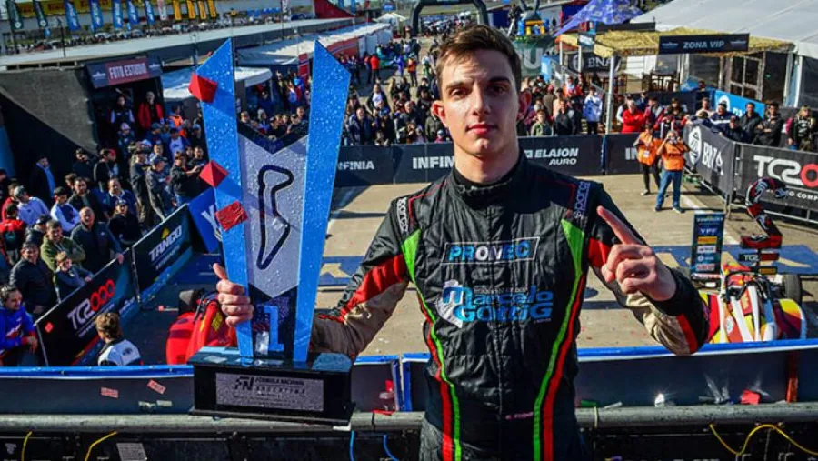 Con pruebas en Alta Gracia, el crespense Emiliano Stang prepara su debut en el TC2000 Con pruebas en Alta Gracia, el crespense Emiliano Stang prepara su debut en el TC2000