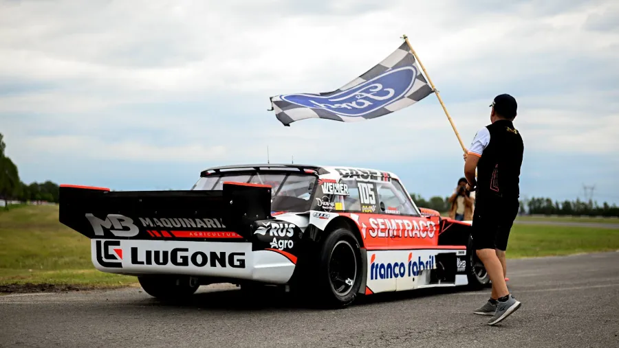 TC Pista Mouras: dos entrerrianos buscarán el título este fin de semana en La Plata