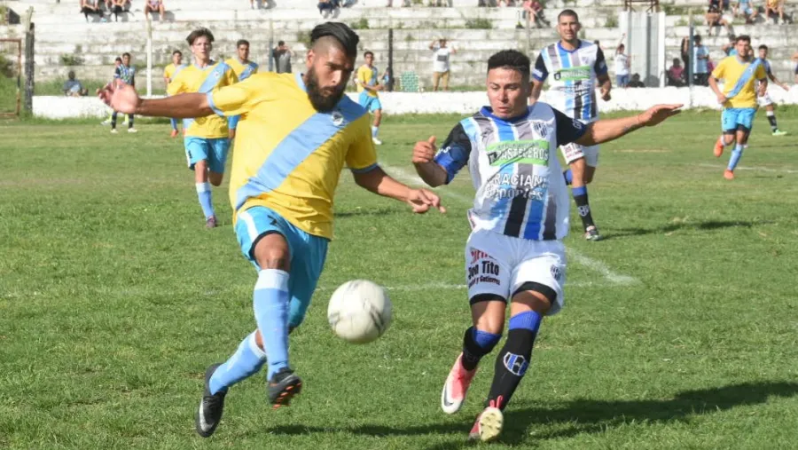 Peñarol le sacó dos goles de ventaja a Don Bosco y el sábado definirán la semifinal