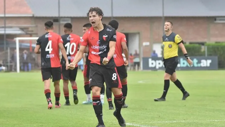 Reserva: el vialense Aarón Martínez le dio el triunfo a Colón en el clásico santafesino