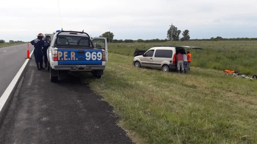 El despiste y vuelco se produjo en el kilómetro 179 de la RN 12. El despiste y vuelco se produjo en el kilómetro 179 de la RN 12.