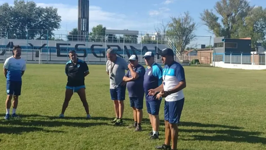 Con el regreso de Norberto Acosta como DT, el “Lobo” entrerriano inició la pretemporada