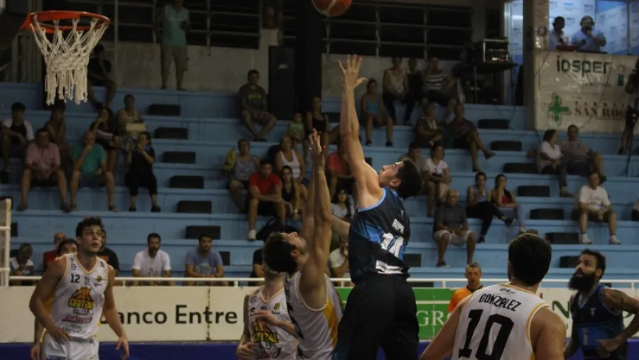 Echagüe confirmó que afrontará la próxima Liga Argentina de Básquetbol