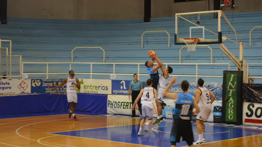 Básquet: Echagüe cayó con Ameghino y perdió la punta en la Conferencia Norte
