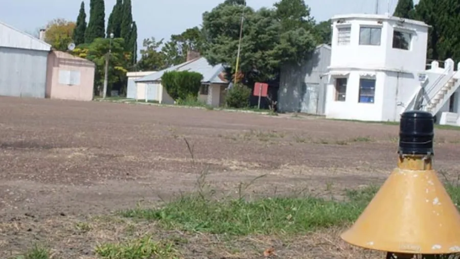 Por falta de personal, la ANAC clausuró el aeródromo de Gualeguaychú Por falta de personal, la ANAC clausuró el aeródromo de Gualeguaychú