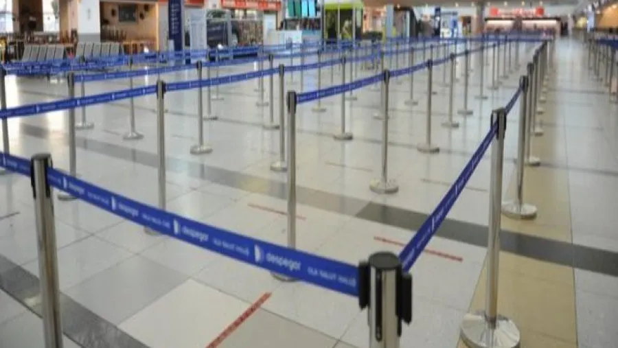 Flexibilizarán el cupo hasta llegar a mil ingresos diarios de pasajeros del exterior