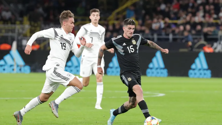 Argentina reaccionó en el segundo tiempo y logró un empate en su visita a Alemania