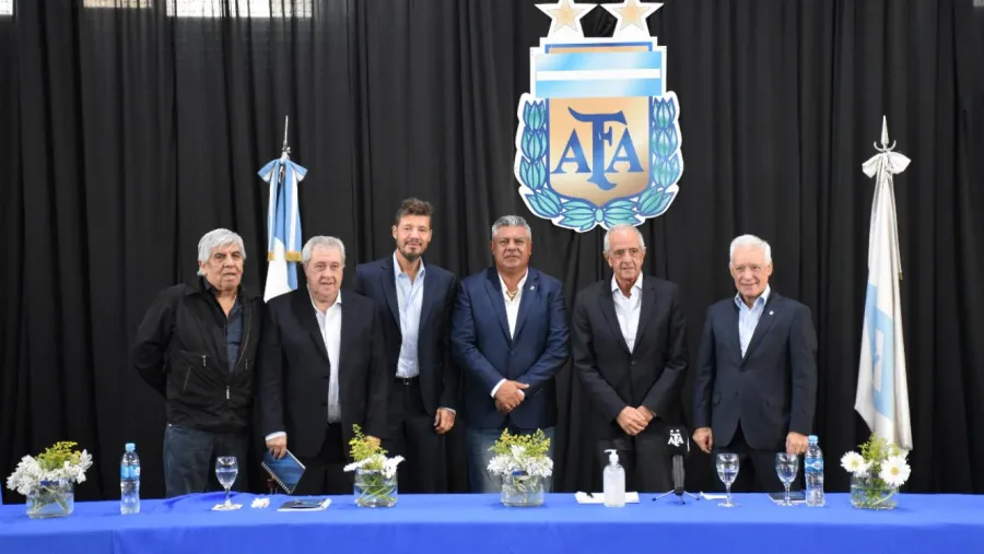 AFA La AFA acordó una asamblea virtual para la reelección de “Chiqui” Tapia hasta 2025