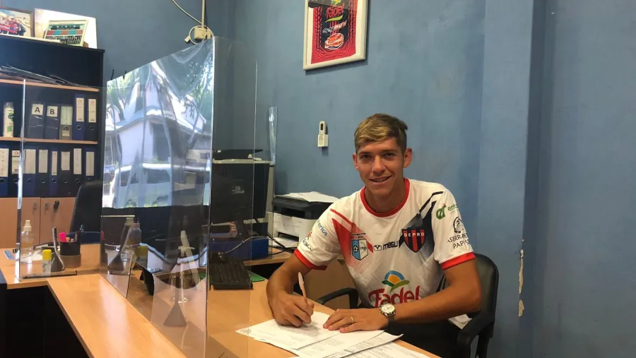 Agustín Pastorelli rescindió con Patronato y continuará su carrera en el “Depro” Agustín Pastorelli rescindió con Patronato y continuará su carrera en el “Depro”
