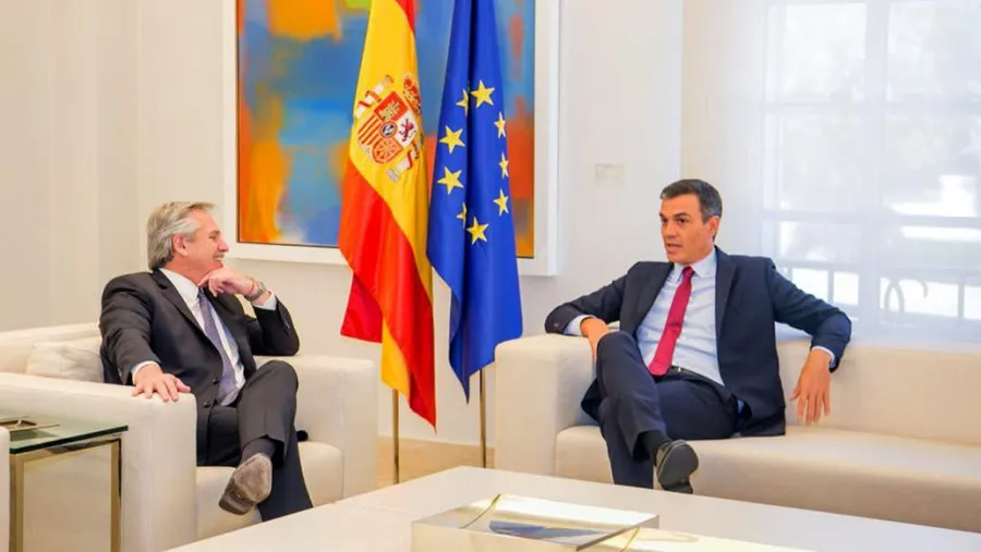 Fernández se reunió con el jefe del gobierno español, Pedro Sánchez