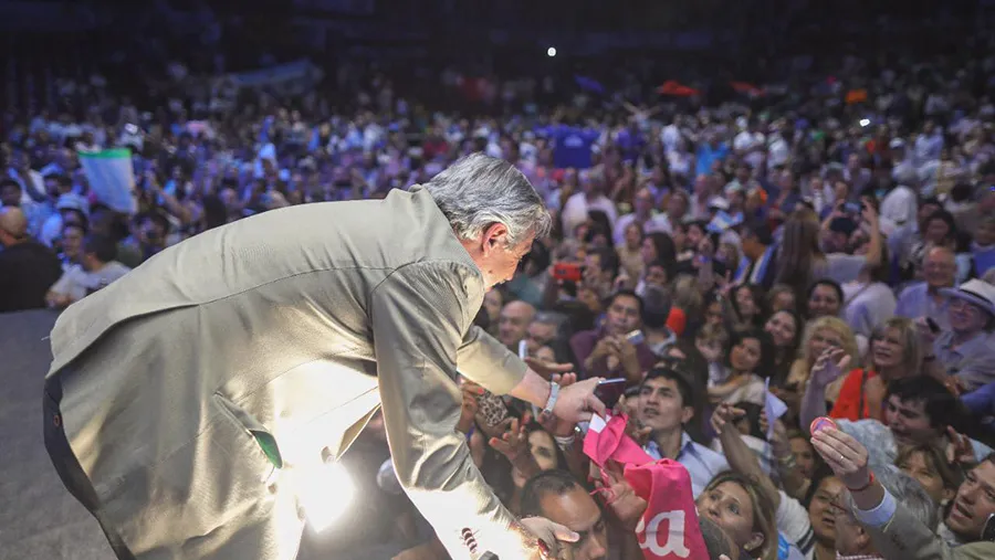 Alberto Fernández presidió un acto de campaña en Salta.
