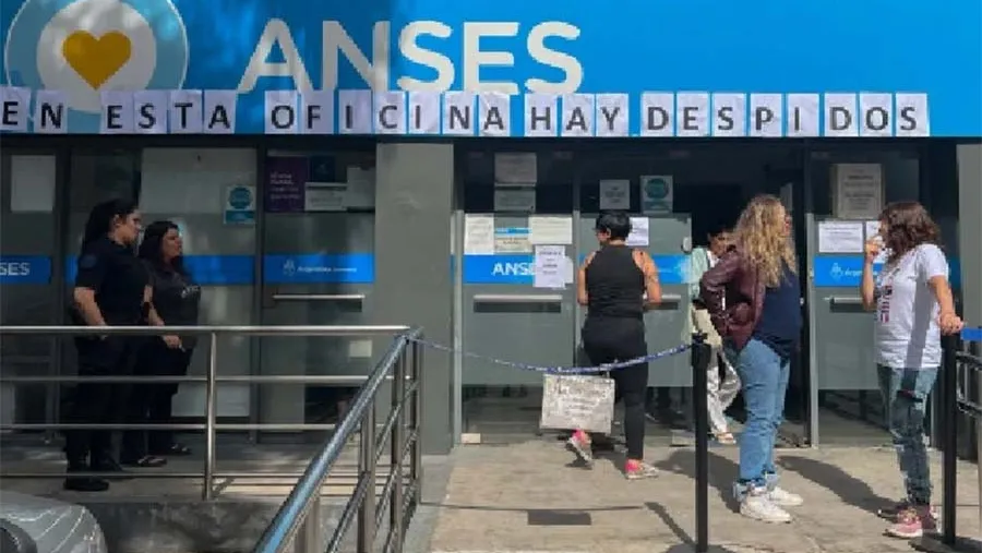 Se cerraron más de 60 oficinas de Anses en todo el país, según el Sindicato de Empleados de la Ex Caja de Subsidios Familiares Para el Personal de la Industria (Secasfpi).