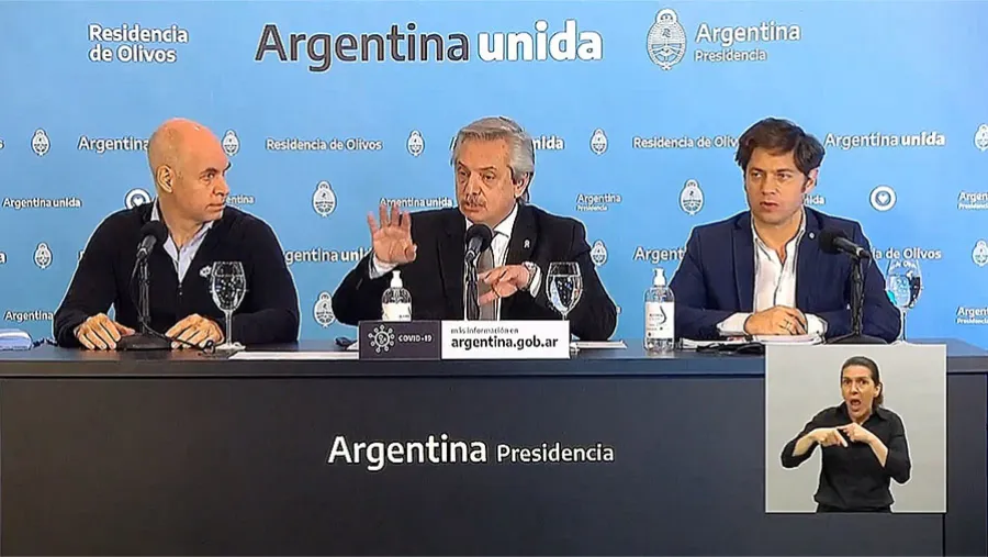 El Presidente Alberto Fernández brindó una conferencia de prensa desde la Residencia de Olivos. Estuvo acompañado por el gobernador bonaerense, Axel Kicillof; y el jefe de Gobierno porteño, Horacio Rodríguez Larreta.