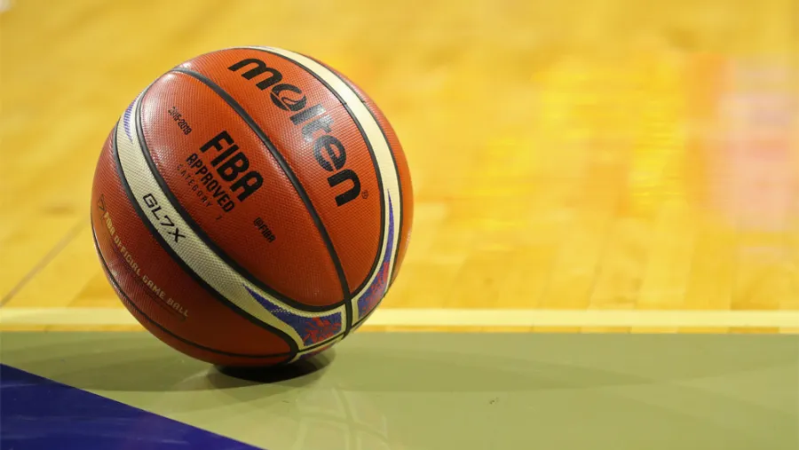 Suspendieron tres partidos de la APB por casos estrechos de Covid-19