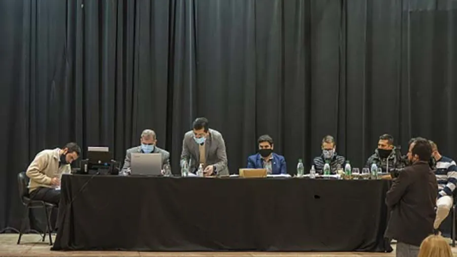 apertura de sobres obra de cloacas El Brillante