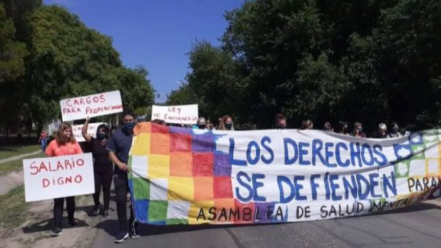 Trabajadores del Hospital Escuela de Salud Mental realizaron asamblea y manifestación