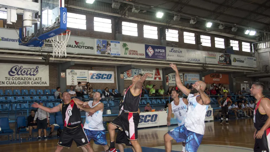 El Campeonato Panamericano de Maxibásquetbol no detiene su marcha en Paraná