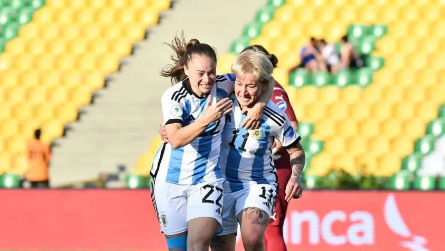 Fútbol: las chicas argentinas golearon a Uruguay en la Copa América Femenina