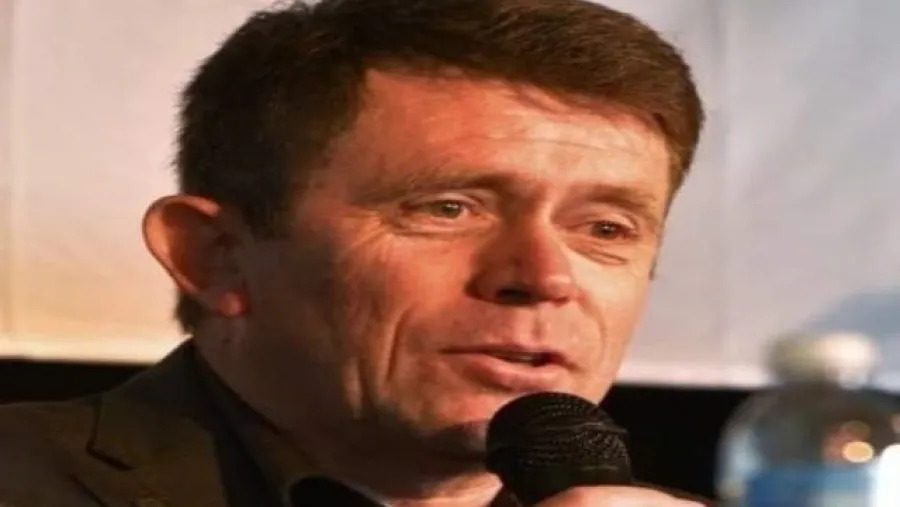 Arribalzaga sostuvo que la educación "debe ser prioridad" para el gobierno provincial