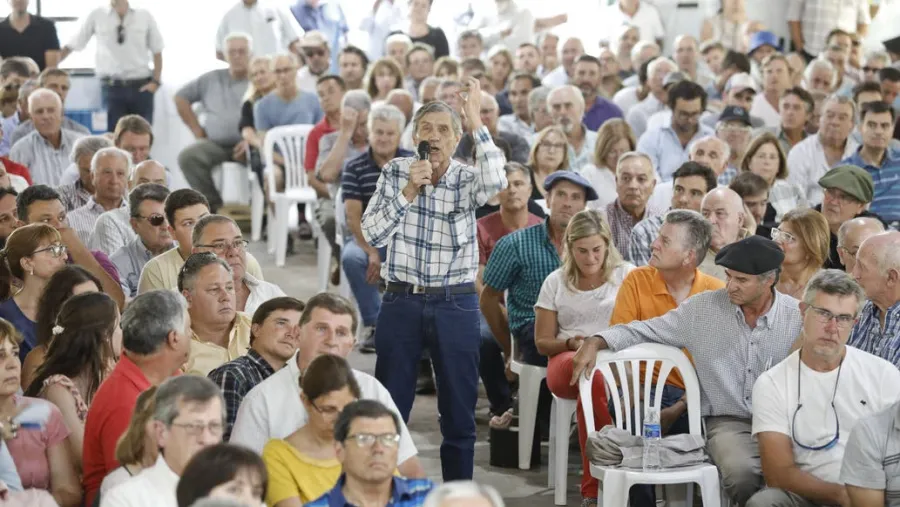 asamblea de productores en Pergamino