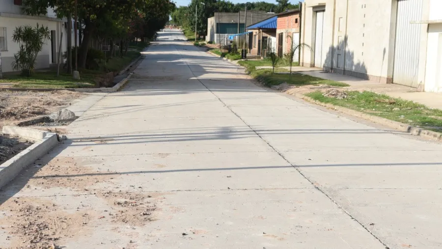 El municipio de Concepción del Uruguay continúa la inversión en asfaltado El municipio de Concepción del Uruguay continúa la inversión en asfaltado