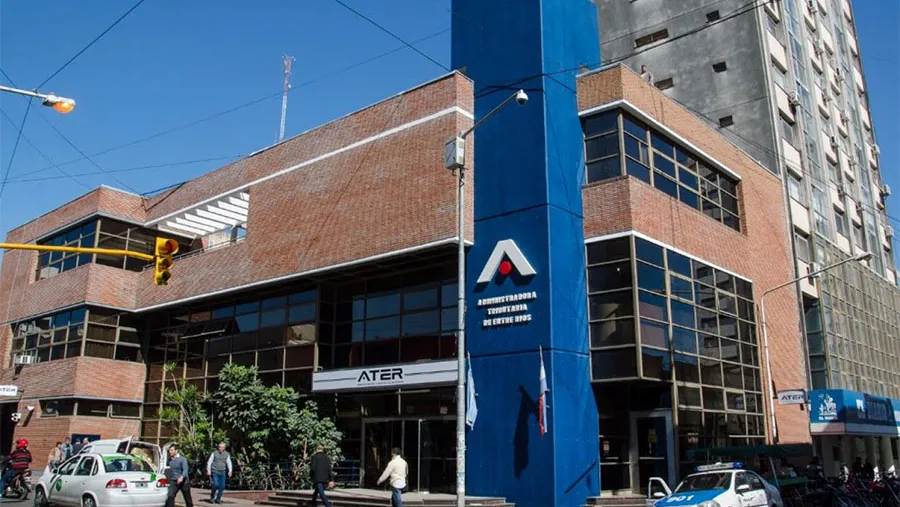 Denuncian que el gobierno entrerriano podría estar cobrando un impuesto sin tener el aval de una ley. Se trata del Fondo de Seguridad Social “Ley 10.270/Ley 10.403”. Denuncian que el gobierno entrerriano podría estar cobrando un impuesto sin tener el aval de una ley. Se trata del Fondo de Seguridad Social “Ley 10.270/Ley 10.403”.