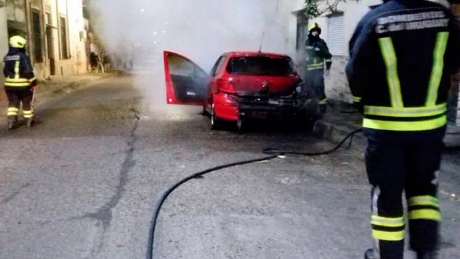 auto incendiado