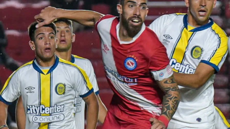 Argentinos Juniors festejó ante Rosario Central y está al acecho de los punteros