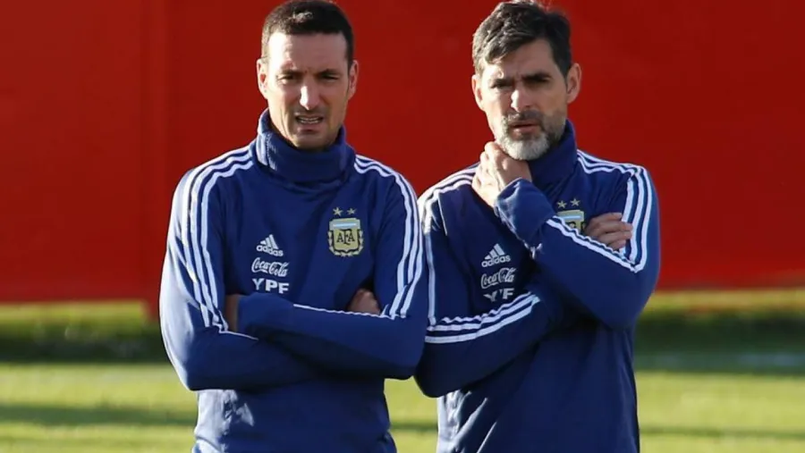 “Queremos contar con los jugadores del exterior”, aseguró el paranaense Roberto Ayala