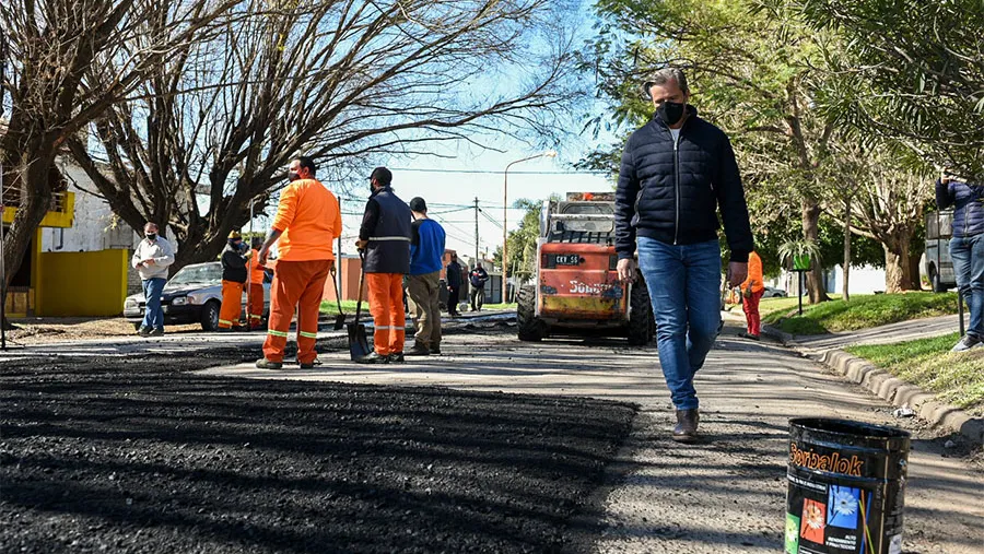 En la recorrida Bahl estuvo acompañado por el secretario de Obras Públicas, Maximiliano Argento, y por el director general de Conservación Vial, Julián Hirschfeld.
