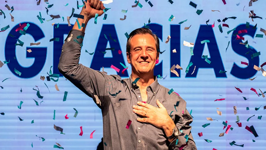 Adán Bahl celebra los resultados de la elección