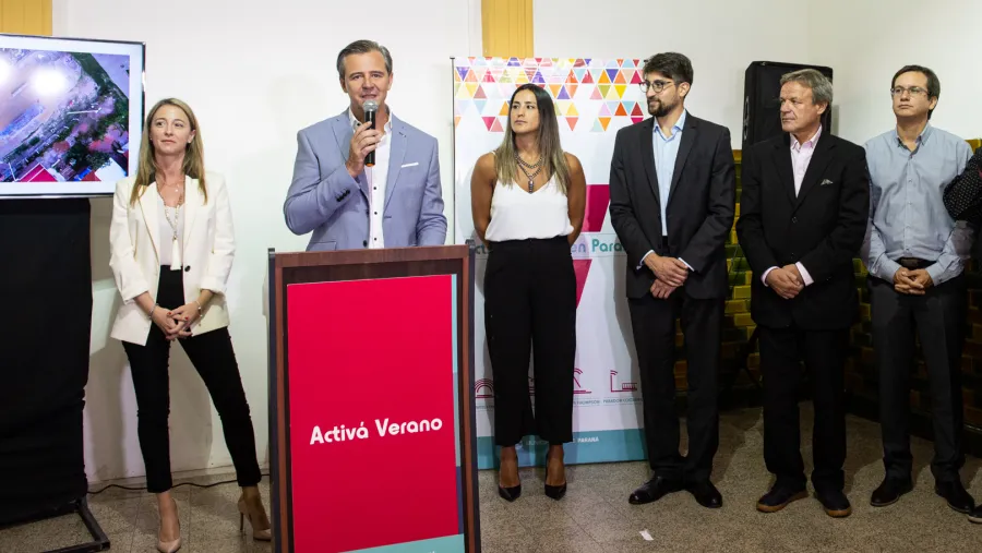 Bahl presentó Activá Verano en Paraná