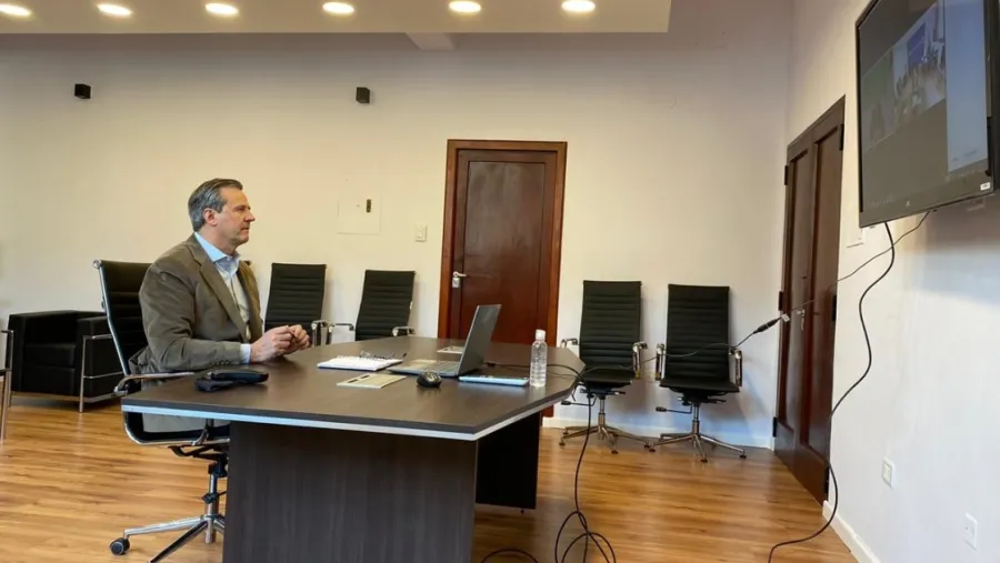 Adán Bahl videoconferencia con Emilio Jatón