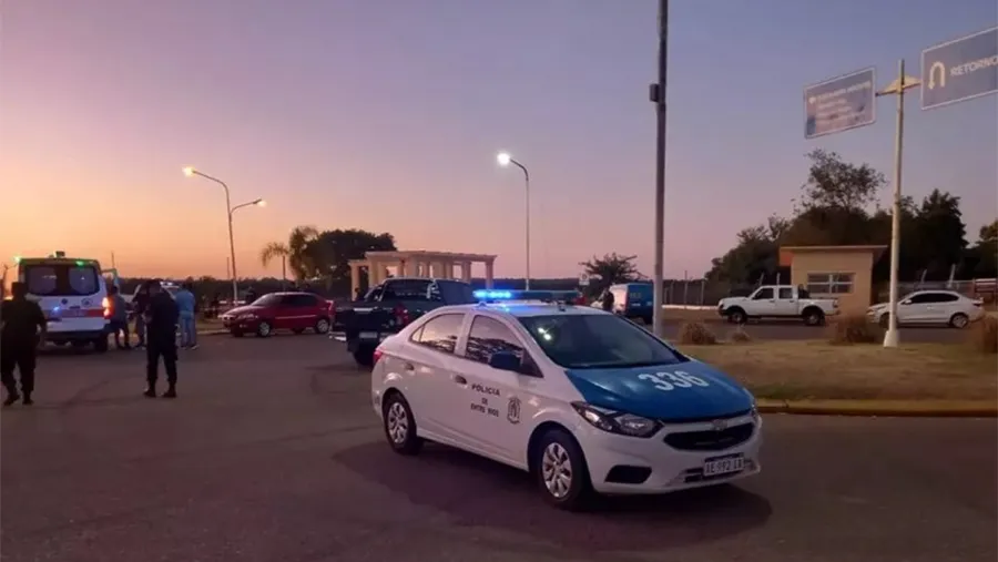 La balacera se registró en horas de la madrugada de hoy en avenida de los Pueblos Originarios y bulevar Chacabuco, sobre la Costanera de Concordia.
