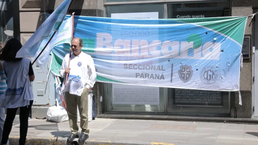 bancarios protestan contra cierre HSBC