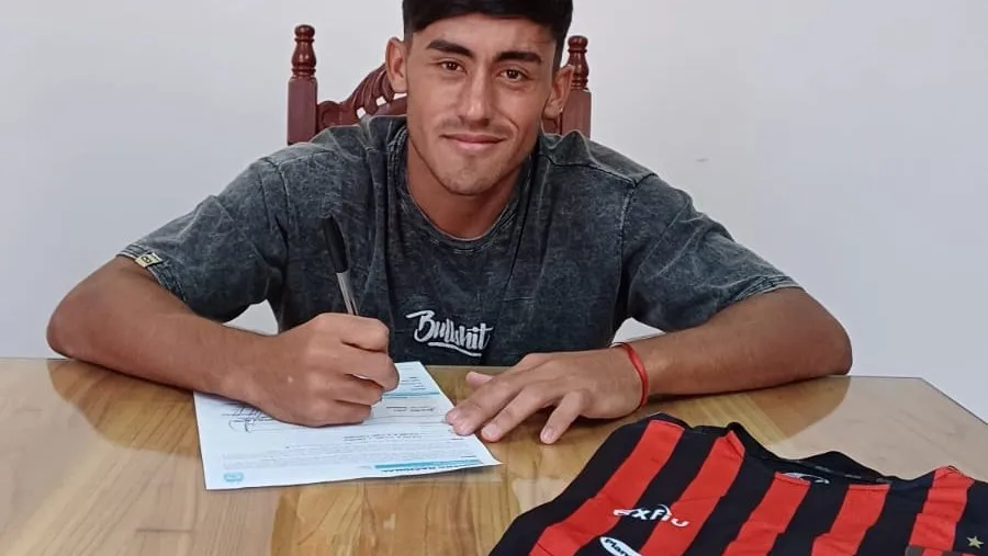 Patronato: Juan Pablo Barinaga extendió un año más su contrato 