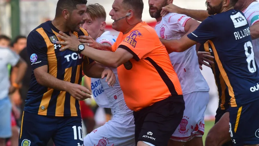 La AFA despidió al árbitro Matías Beares, denunciado por una casa de apuestas