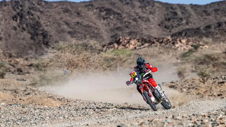 Los argentinos Kevin Benavides y Manuel Andújar alcanzaron la gloria en el Rally Dakar