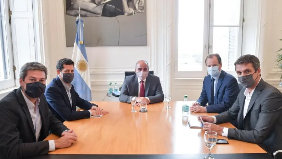 Bordet gestionó ante Nación la apertura de los pasos vecinales con Uruguay