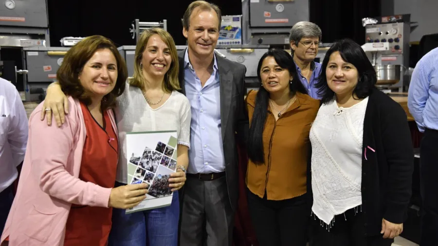 Bordet ratificó los créditos a emprendedores con el apoyo del nuevo gobierno nacional