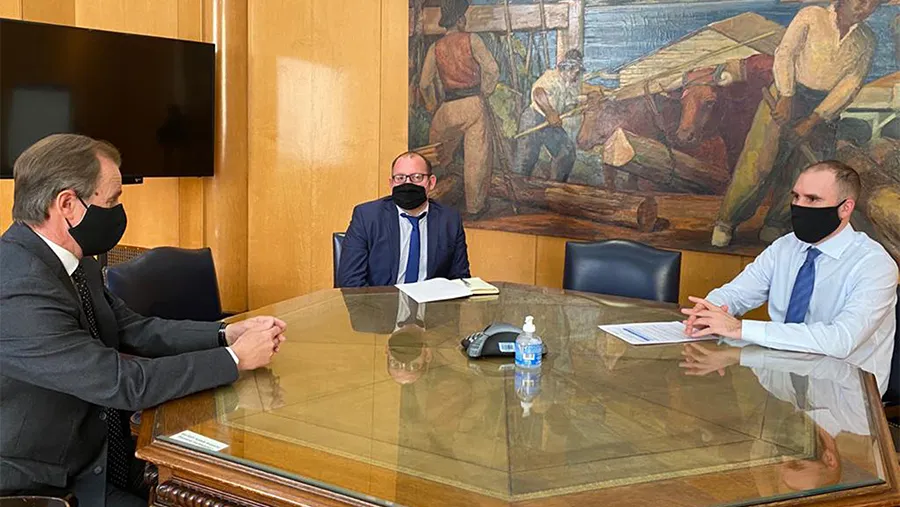 Gustavo Bordet se reunió con el ministro de Economía de la Nación, Martín Guzmán, para analizar el escenario para la reactivación de la actividad en la provincia.