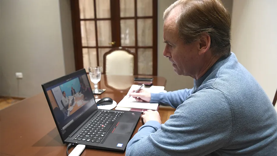 En el encuentro virtual se confirmó el financiamiento para la de viviendas en Paraná.