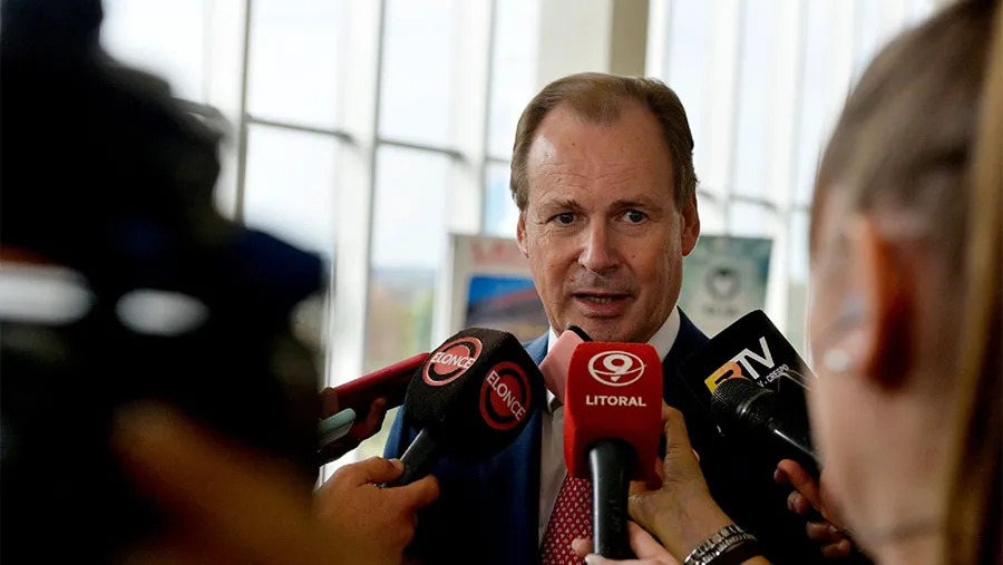 Bordet aclaró que, en materia salarial, los salarios le seguirán ganando a la inflación. Bordet aclaró que, en materia salarial, los salarios le seguirán ganando a la inflación.