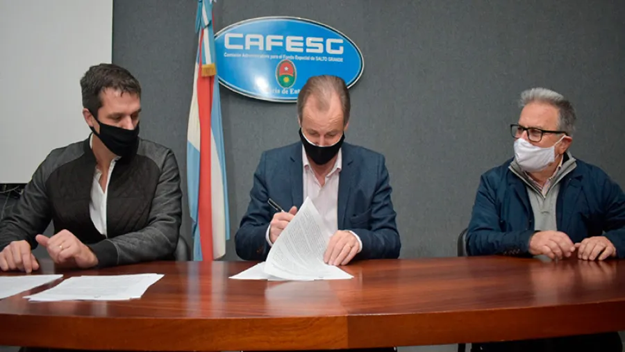 Bordet junto a Cresto y Benedetto