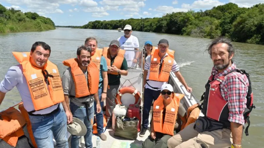Bordet recorrió las islas donde se construirá el parque natural provincial