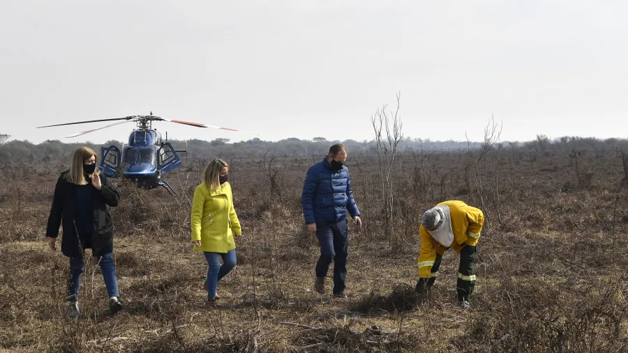 Bordet recorrió las islas: "Requiere un trabajo interjurisdiccional revertir el daño"