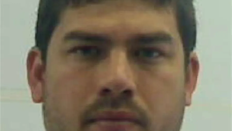 Germán Exequiel Velázquez es paranaense y se encuentra prófugo de la Justicia santafesina y tiene pedido de captura internacional a través de Interpol.