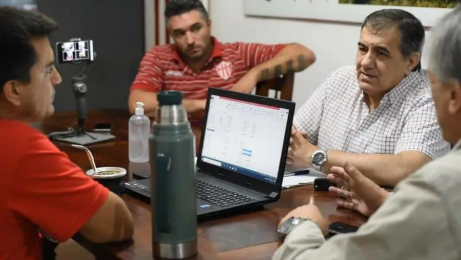 “Duele mucho la situación del fútbol en general”, lamentó José Cáceres