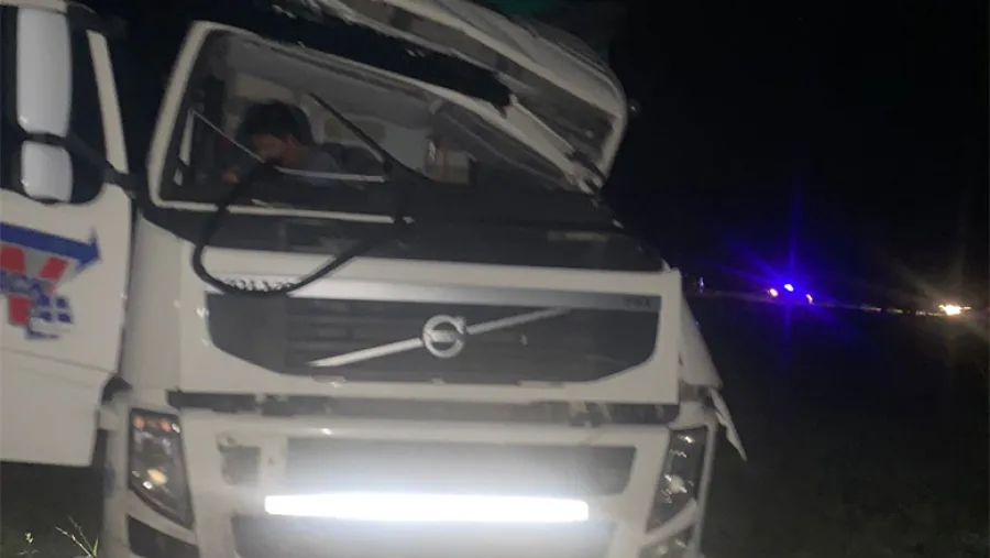 Uno de los camiones no se pudo identificar porque se dio a la fuga.