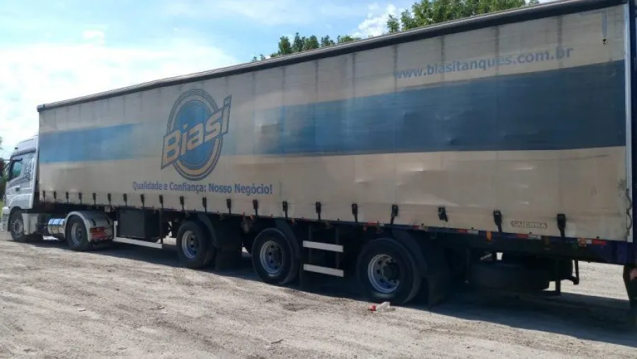 Tras perseguirlo 9 kilómetros, detuvieron a un camionero que conducía alcoholizado